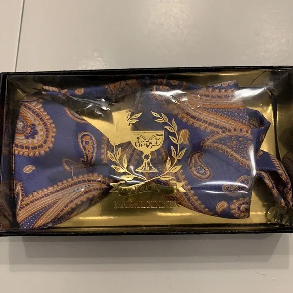 100% silk made in Canada 🇨🇦 - Picture 4 of 4